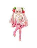 Figura Furyu Noodle Stopper Miku Sakura 2022 Pearl 13cm