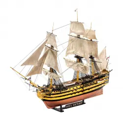 Revell - Maqueta Batalla de Trafalgar con accesorios básicos Revell.